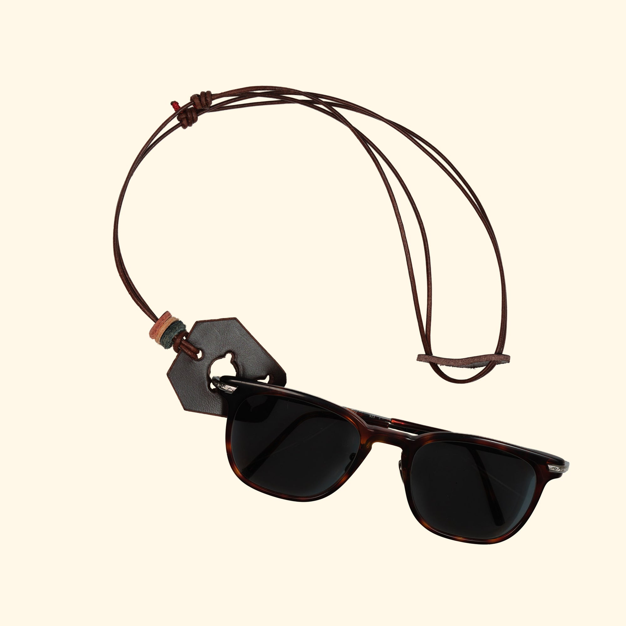 Eyeglasses-Necklace-Echtleder-Brillenkette-brown-oldpassion-from-prison-with-love-sunglasses