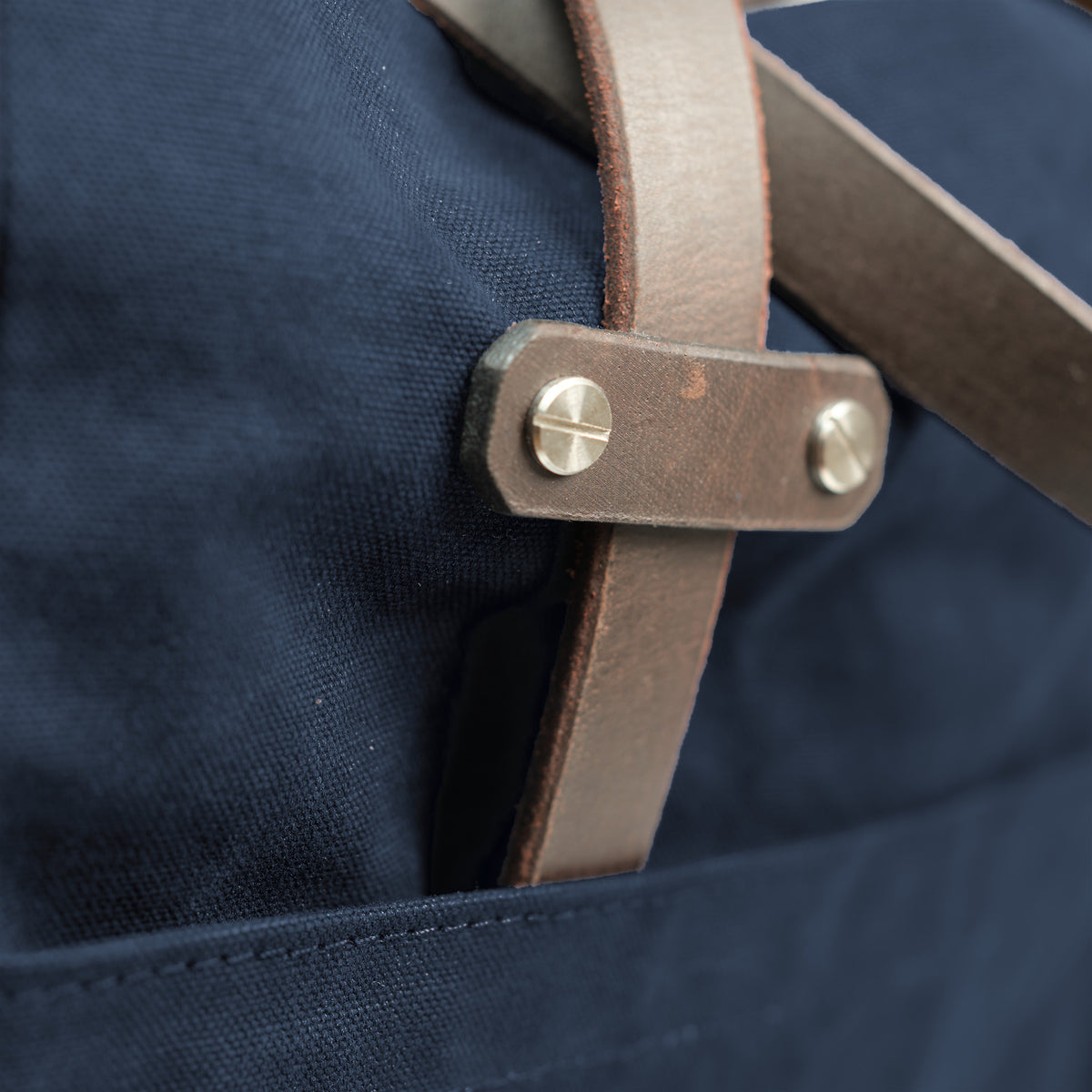 Canvas Tote Bag No.1, marine, Detail von Ledergriff und Schraubbefestigung