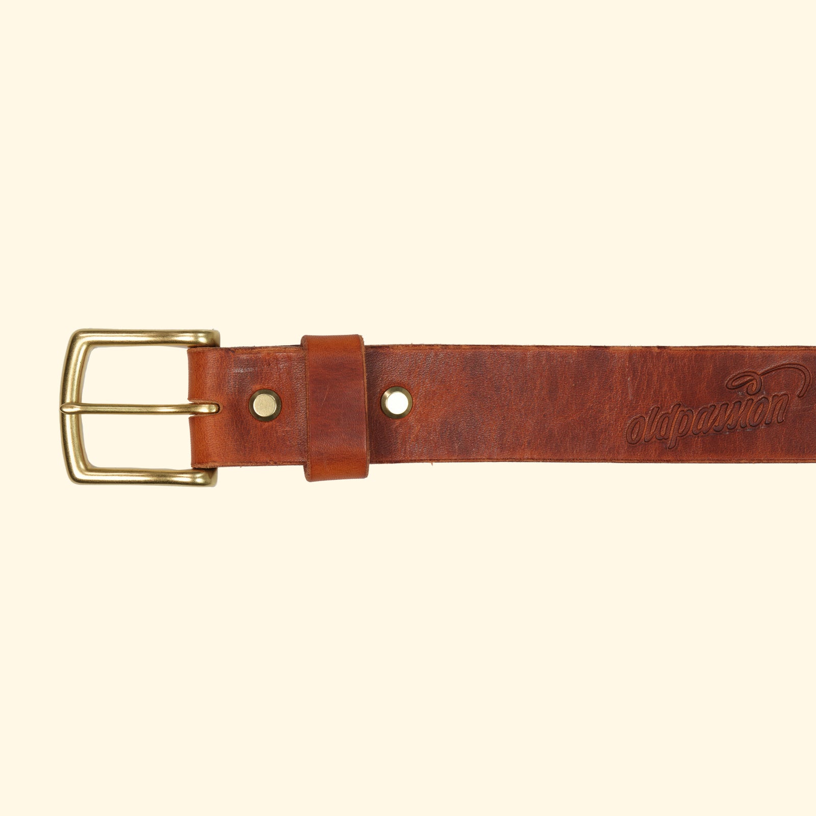 op-belt-langlebiger-Ledergürtel-auf-Mass-english-tan-gold-brass-schnalle-vorderseite