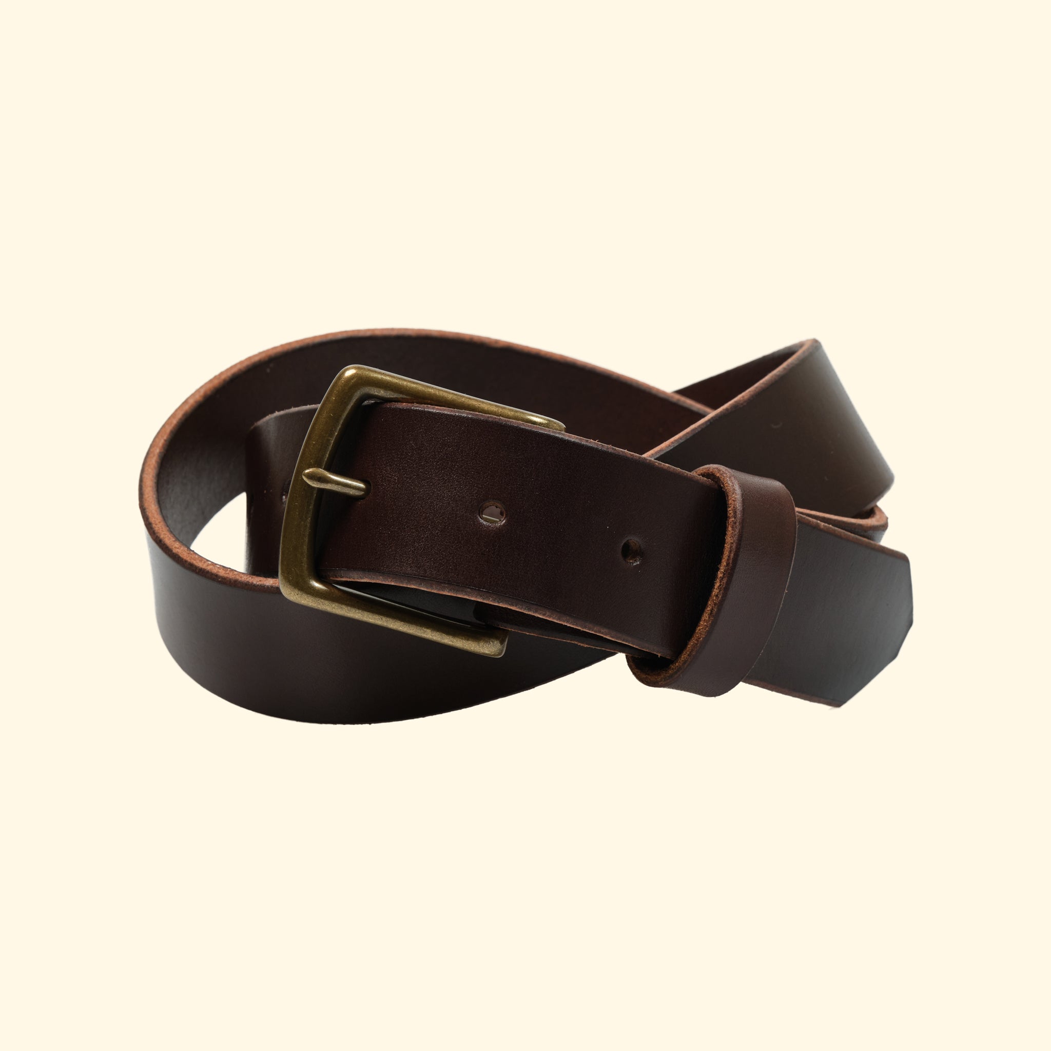 op-belt-langlebiger-Ledergürtel-auf-Mass-havanna-brown-schnalle-antique-brass-frontview