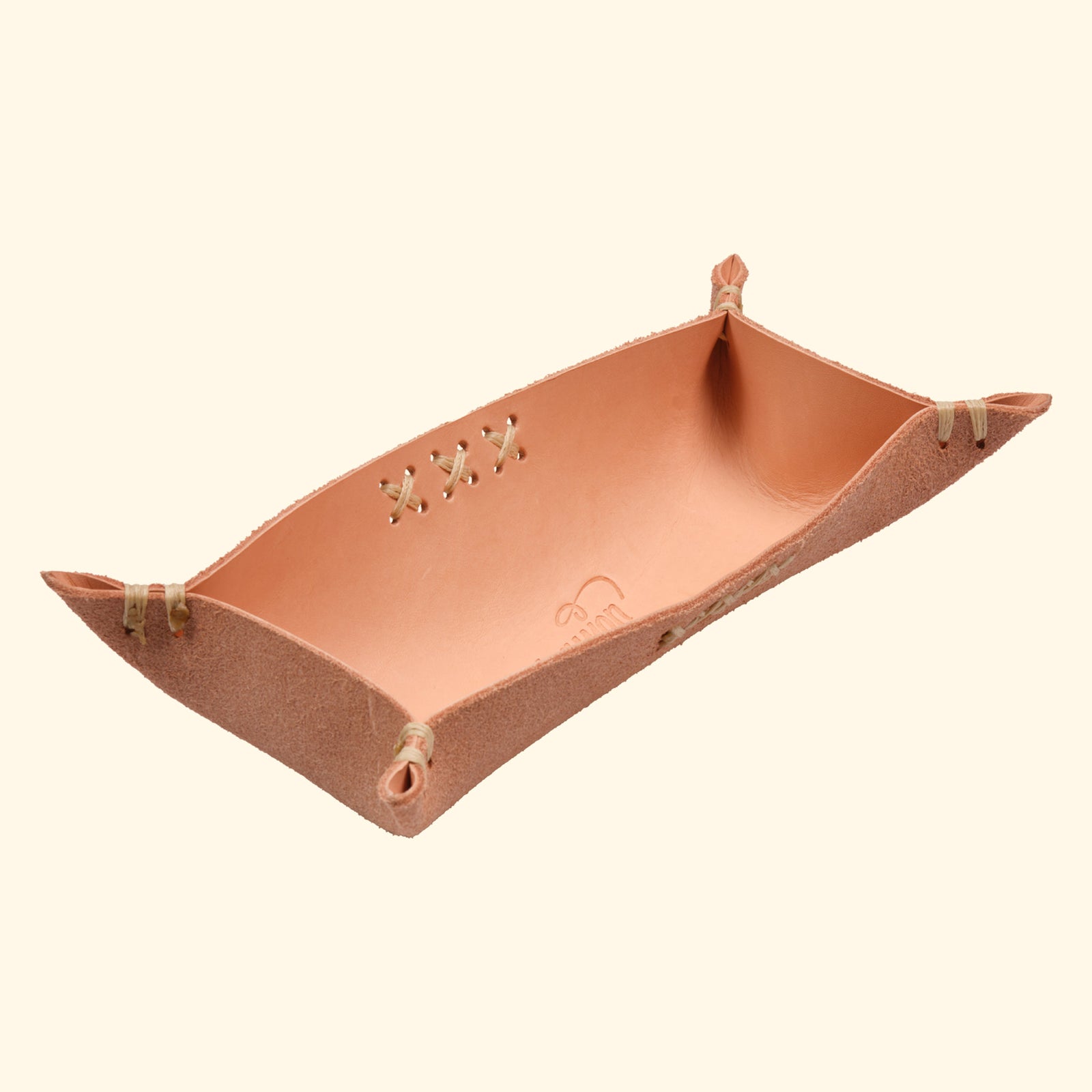 leather-tray-Taschenleerer-rechteckig-Schale-Aufbewahrung-vegetabil-gegeerbtes-Leder-klein-seitenansicht-high-angle-oldpassion-from-prison-with-love