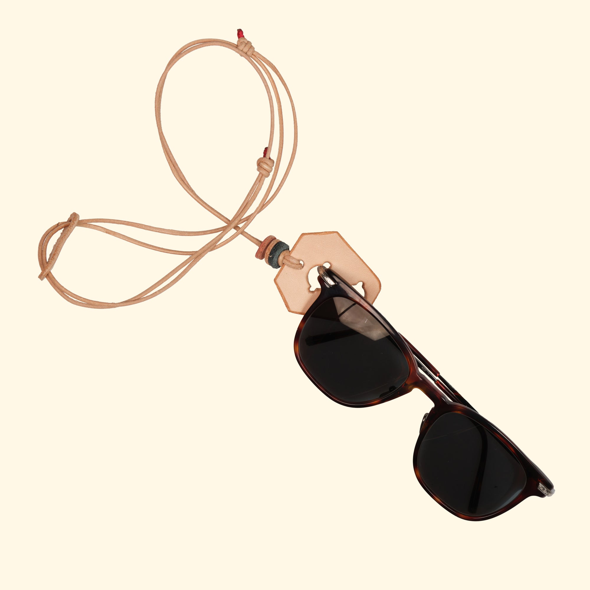 Eyeglasses-Necklace-Echtleder-Brillenkette-Nature-oldpassion-from-prison-with-love-sunglasses