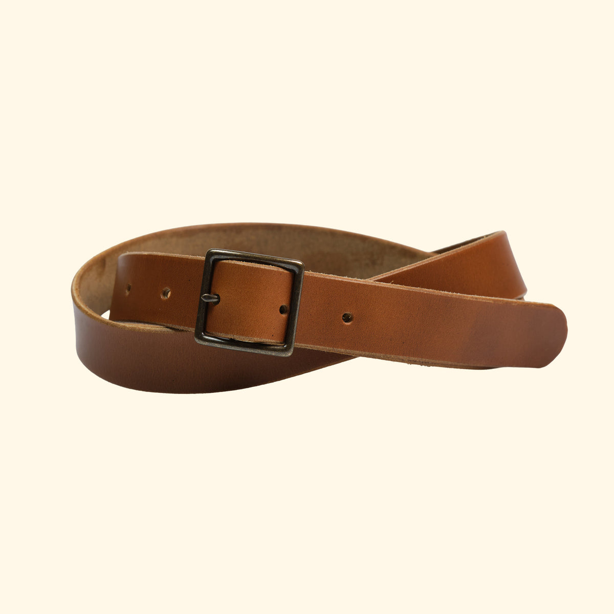oldpassion op belt slim aus Horween Cavalier Leder in Sunflower mit rustikaler Antique-Schnalle – schlichte Frontansicht des handgefertigten Gürtels