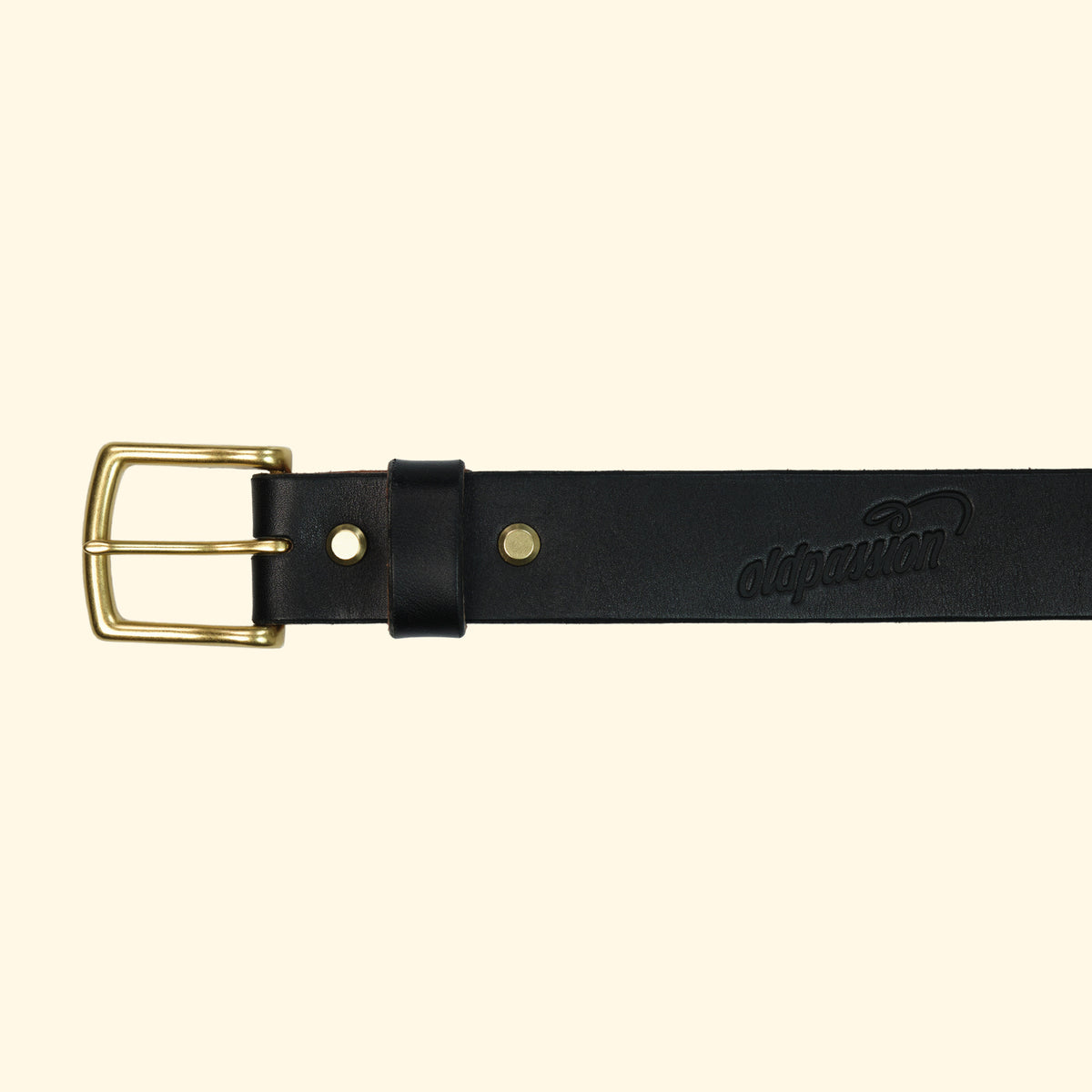 op-belt-langlebiger-Ledergürtel-auf-Mass-black-schnalle-gold-brass-vorderseite