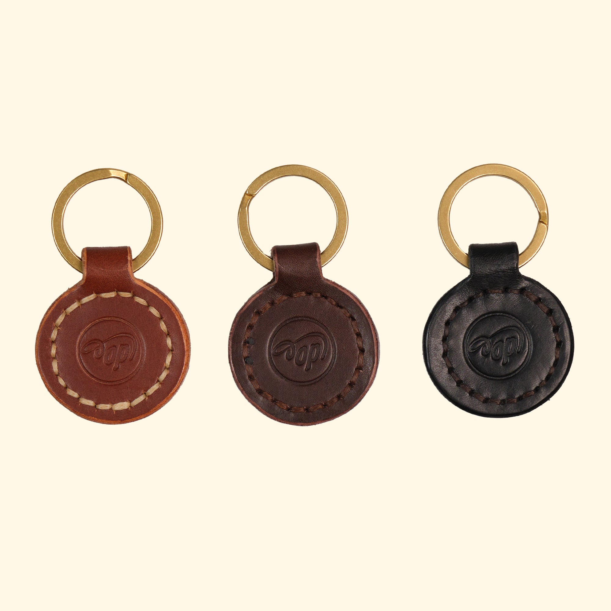 Keychain-Token-Runder-Schlüsselanhänger-aus-echtem-Leder-schwarz-hellbraun-dunkelbraun-brass-ring-oldpassion-from-prison-with-love