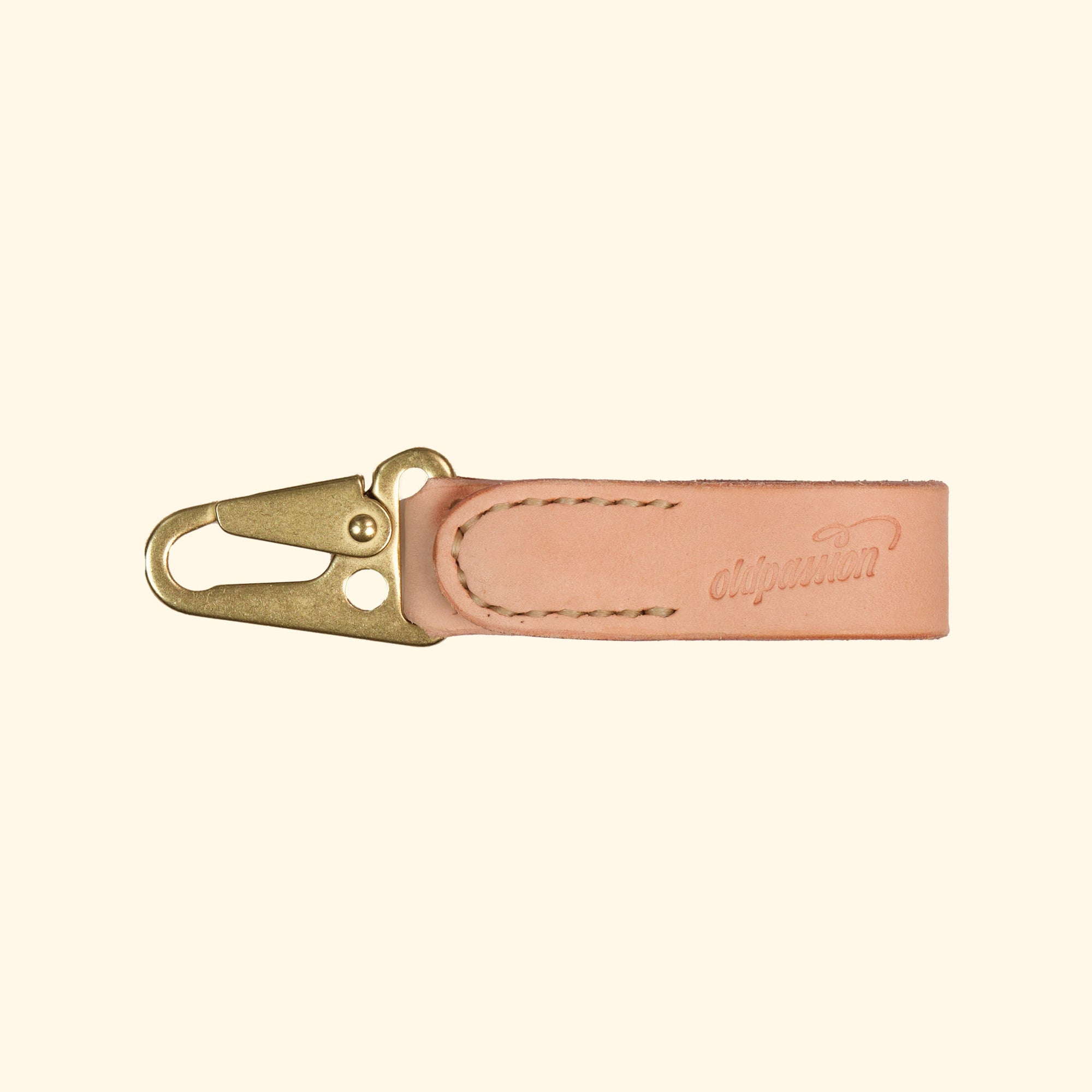 Leather-Key-Clip-aussergewöhnlicher-Schlüsselanhänger-aus-Echtleder-nature-gold-clip-vorderseite-oldpassion-from-prison-with-love