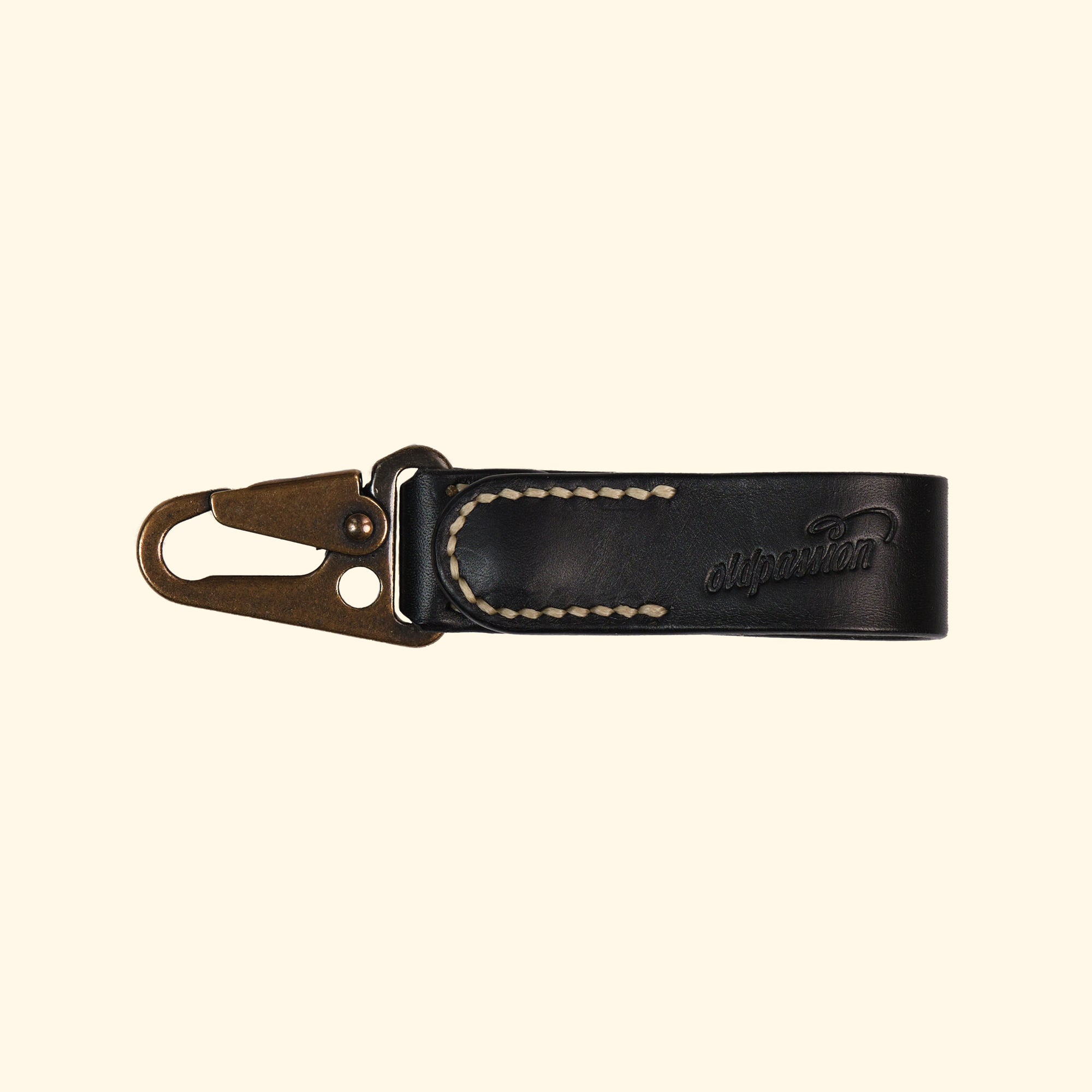 Leather-Key-Clip-aussergewöhnlicher-Schlüsselanhänger-aus-Echtleder-schwarz-antique-clip-vorderseite-oldpassion-from-prison-with-love